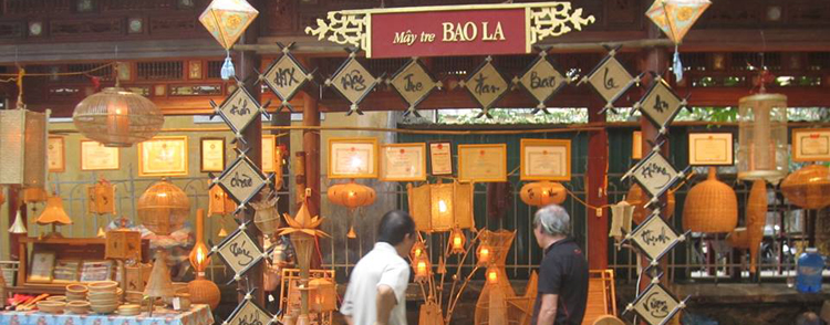 Nom du site touristique: attraction touristique de Bao La sur le métier de bamboo et rotin