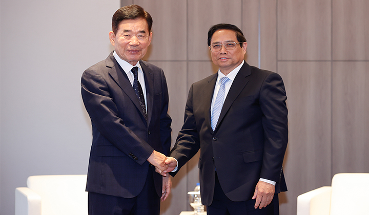 Thủ tướng Phạm Minh Chính tiếp Chủ tịch Hiệp hội Nghiên cứu đổi mới sáng tạo toàn cầu Hàn Quốc Kim Jin Pyo, nguyên Chủ tịch Quốc hội Hàn Quốc - Ảnh: VGP/Nhật Bắc