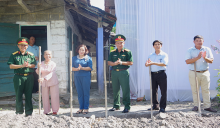 Khởi công xây dựng nhà “Nhà đại đoàn kết” cho gia đình bà Trần Thị Hồng, ở xã Lộc Thủy, huyện Phú Lộc