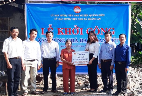 Khởi công xây dựng nhà đại đoàn kết cho bà Đặng Thị Dẫn ở xã Quảng An, huyện Quảng Điền