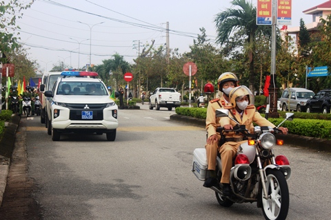 Công an huyện tổ chức ra quân trấn áp tội phạm trước, trong và sau tết