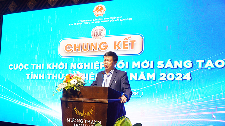 Giám đốc Sở Khoa học và Công nghệ Hồ Thắng phát biểu khai mạc vòng chung kết cuộc thi