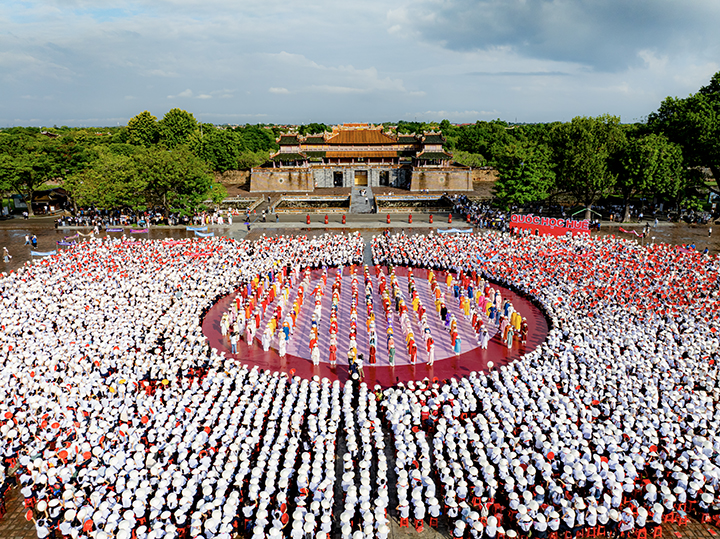 Điểm cầu tại Huế