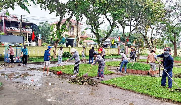 Chung tay dọn dẹp vệ sinh môi trường tạo cảnh quan “Xanh - Sạch - Sáng”