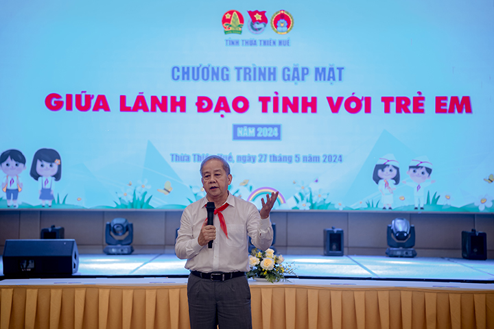 Chương trình lãnh đạo tỉnh gặp mặt với trẻ em