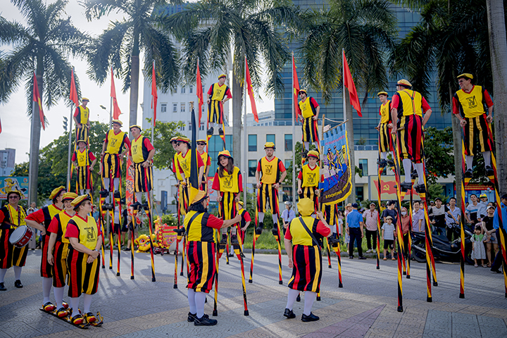 Lễ hội đường phố “Sắc màu văn hóa”