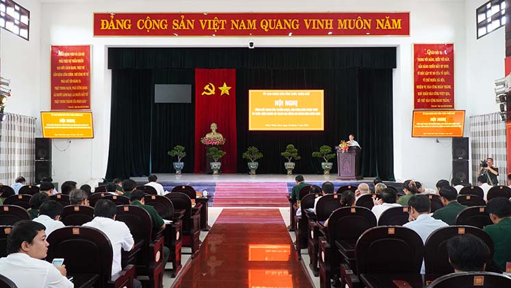 Tại hội nghị