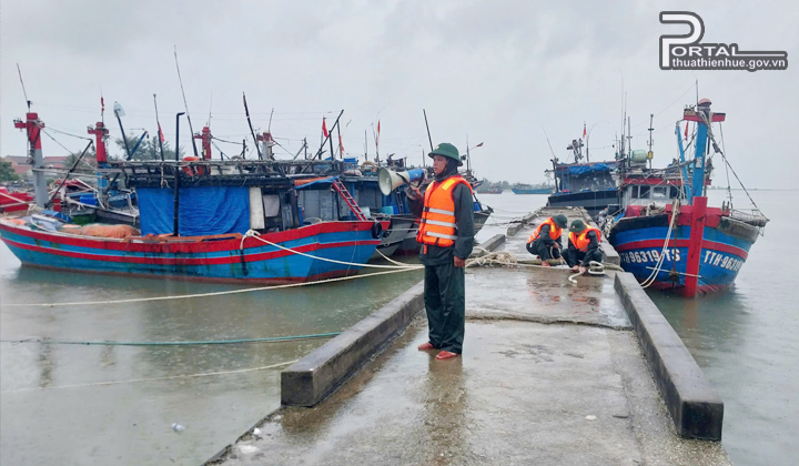 Tàu thuyền đã được kêu gọi vào bờ an toàn